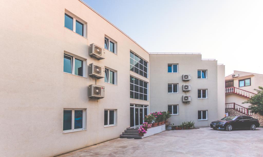 Apartments Deus Dobra Voda Dış mekan fotoğraf