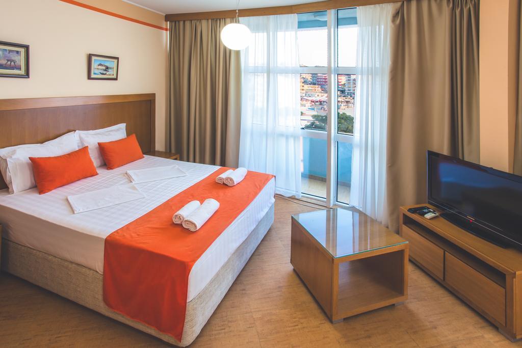 Apartments Deus Dobra Voda Dış mekan fotoğraf
